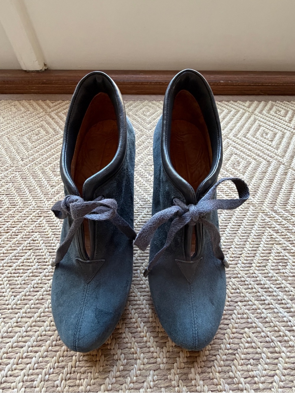 Chie Mihara Slate Blue/Dark Blue Grey Suede Tie up Ankle Booties